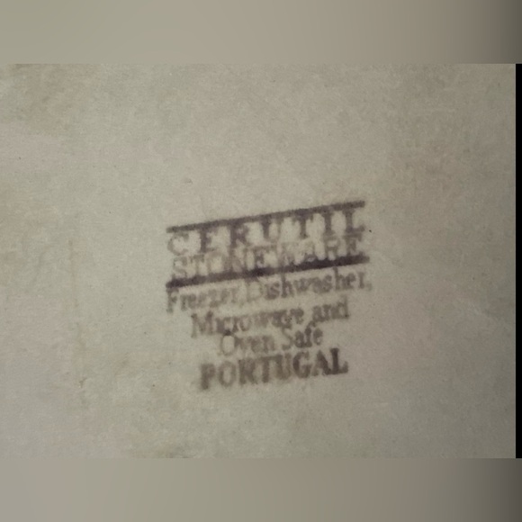 Cerutil Stoneware Casserole Dish Green with Handles Portugal 12" Long - Picture 8 of 9